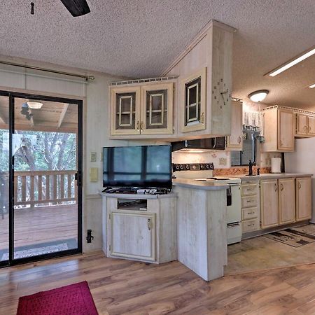 Show Low Home With Deck And Grill - 13 Mi To Hon-Dah! Екстер'єр фото